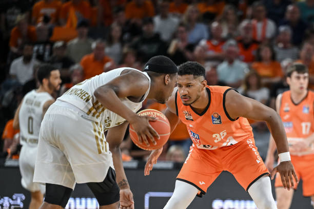 富勒姆开出 富勒姆开出